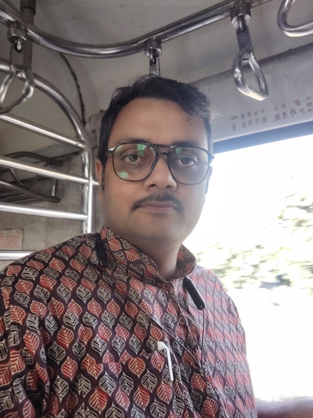 Post media