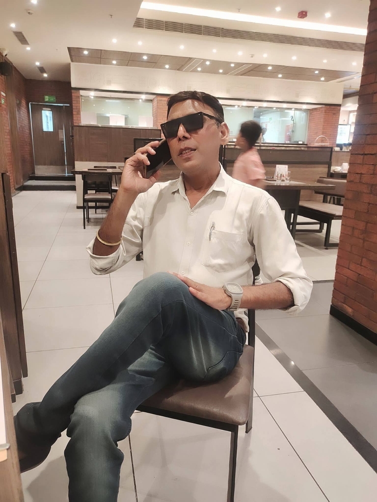 Post media